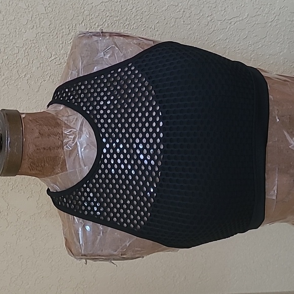 BUNDLE OF 2 MARIKA BLACK AND RED MESH OVERLAY SPORTS BRAS SIZE S - Picture 4 of 8